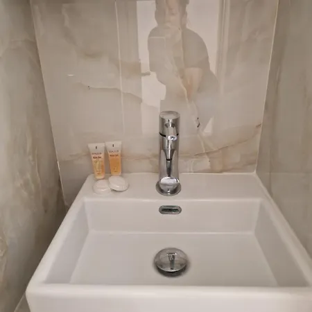 Christina Studios Apartment *